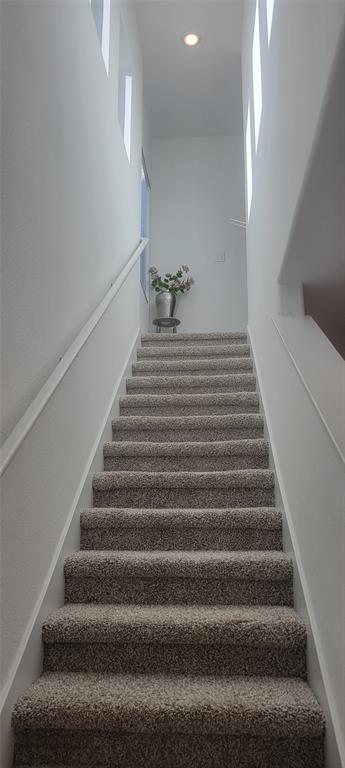 Building Photo - 1509 Weatherford Ln