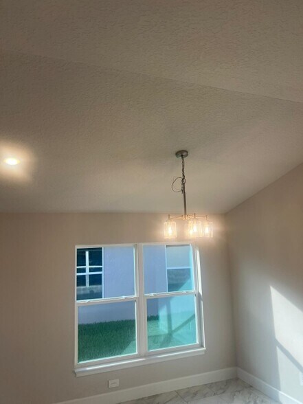Building Photo - 5251 San Benedetto Pl