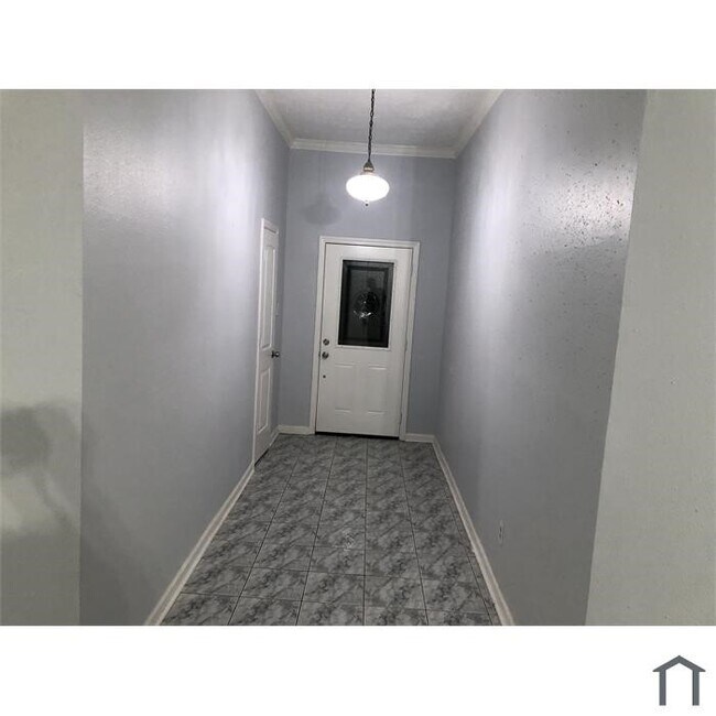 Building Photo - 14103 Royal Hill Dr