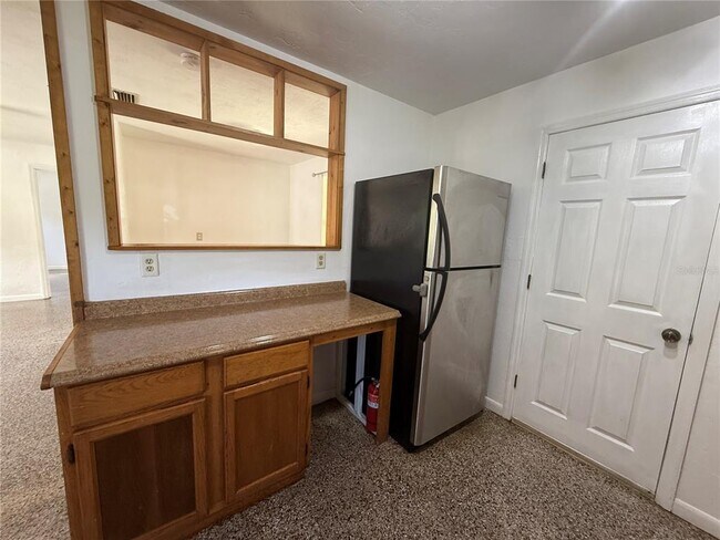 Building Photo - 1403 SE 1st St