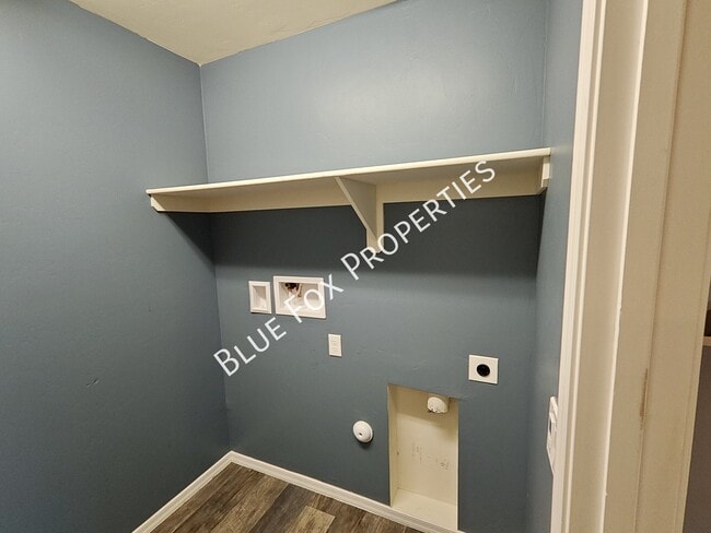 Building Photo - 10947 E Passion Flower Ln