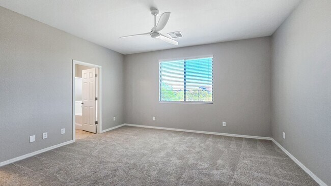 Building Photo - Enjoy the incredible amenities at Estrella Mountain Ranch!