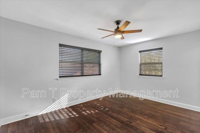 Building Photo - 511 E 32nd St