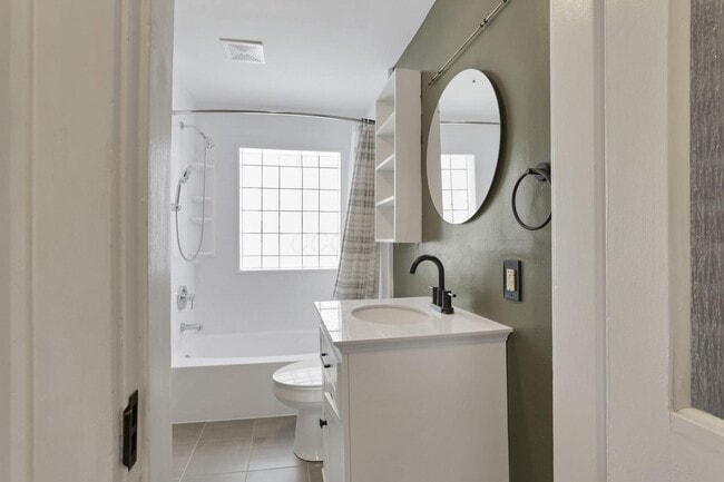 Building Photo - 47 W Weber Rd