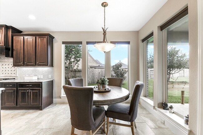 Building Photo - 29110 Weldons Forest Ct