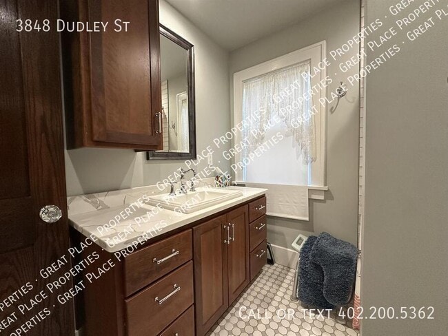 Building Photo - 3848 Dudley St