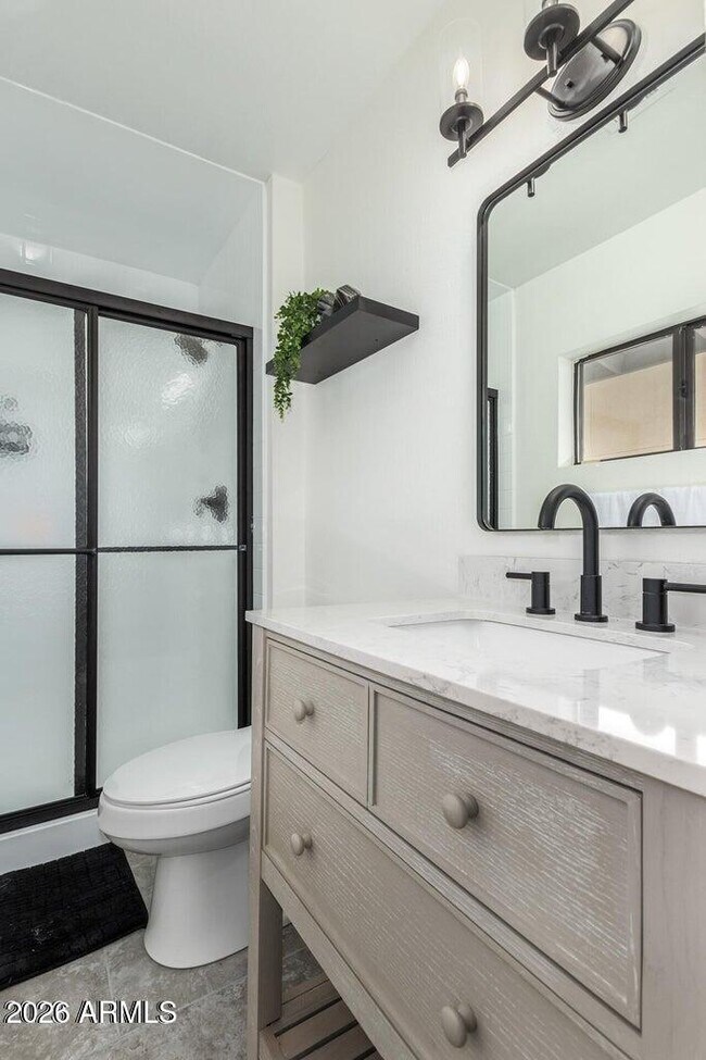 Building Photo - 4511 N 31st Pl