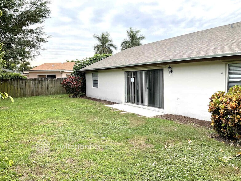 Building Photo - 19466 Colorado Cir