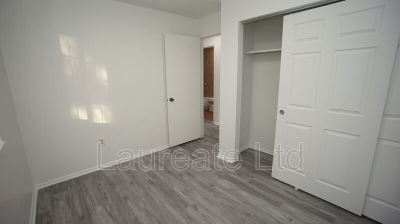 Building Photo - 15559 E Bates Ave