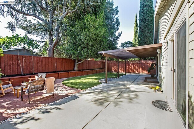 Building Photo - 238 Arbor Valley Dr