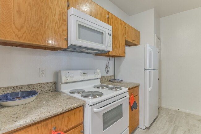 Building Photo - 3126 Holly Hall St