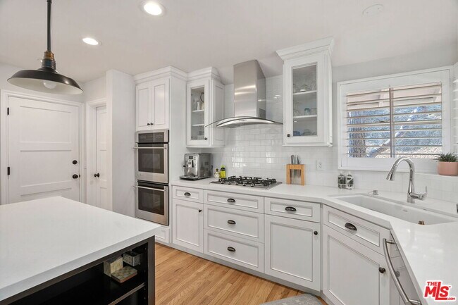 Building Photo - 3734 Loadstone Dr