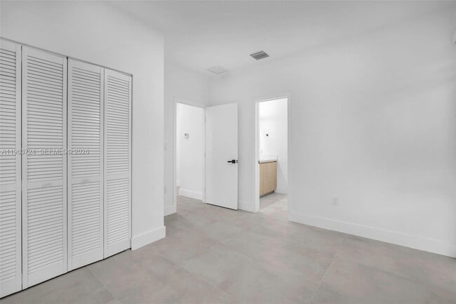 Building Photo - 919 NW 55th St