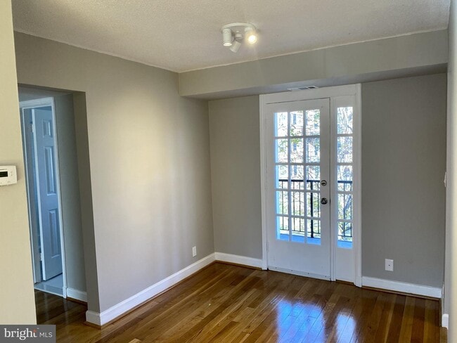 Building Photo - 4817 31st St S