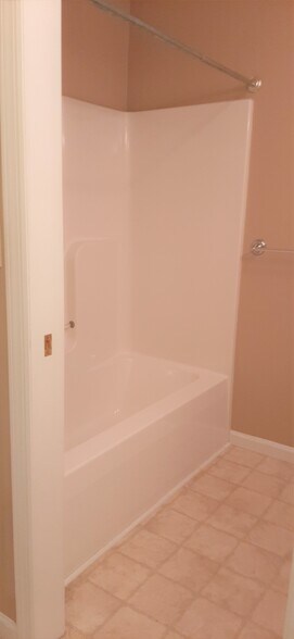 Building Photo - 509 Baldwin Ln