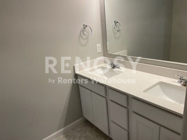 Building Photo - Union Park 3 Bedroom 2.5 Bath Townhome in Lake Elmo