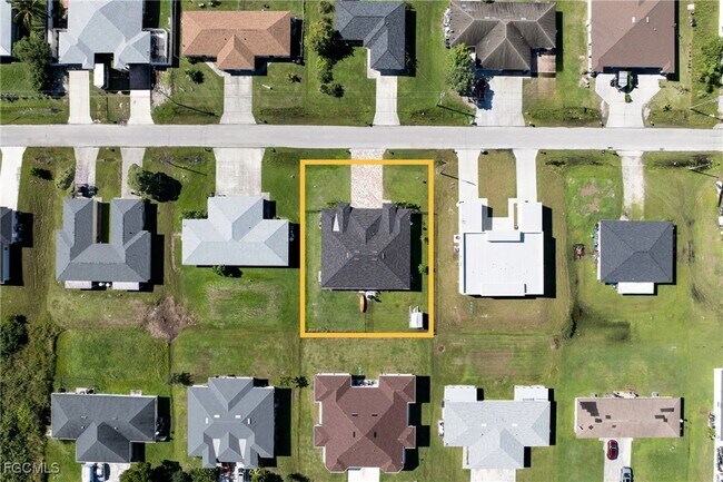 Building Photo - 4524 20th St SW