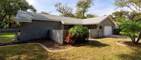 Building Photo - 4 Baywood Dr