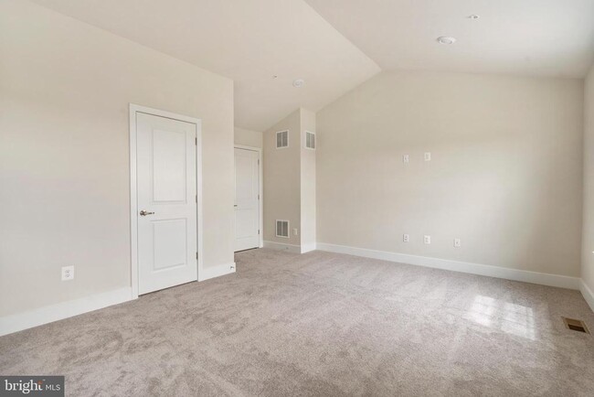 Building Photo - 1425 Clingmans Dome Dr