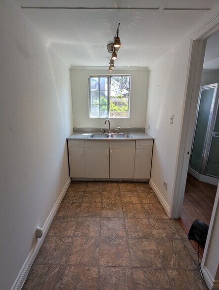 Kitchenette - 7781 Bently Ave