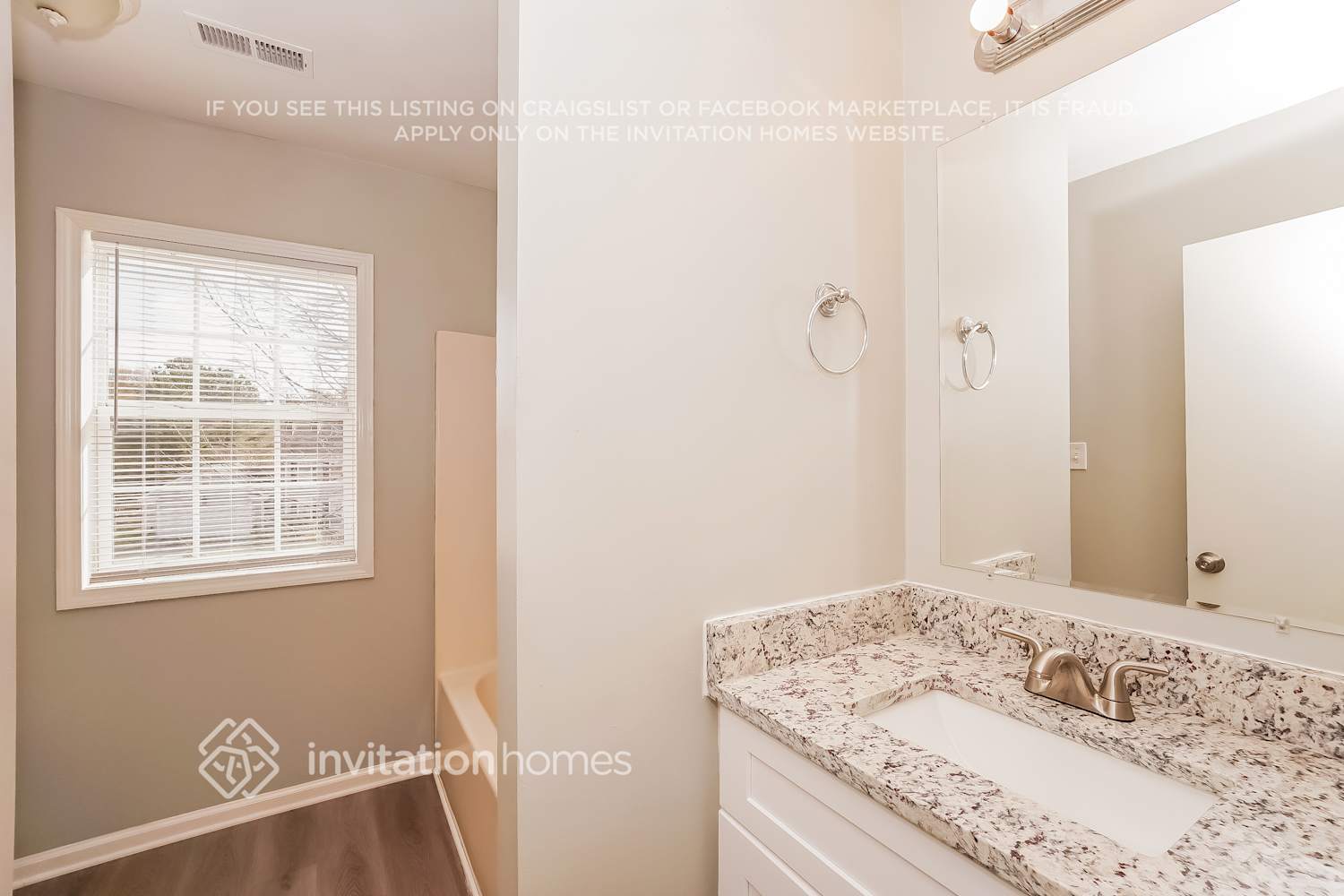 Building Photo - 9815 Cooper Run Ln