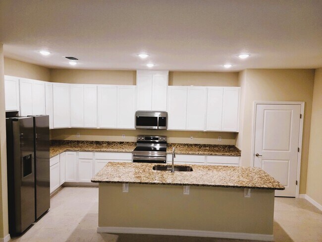 Building Photo - 2050 NW 247th Dr