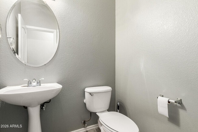 Building Photo - 2661 E Waterview Ct