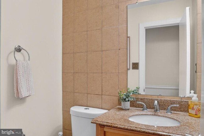 Building Photo - 6015 Ticonderoga Ct