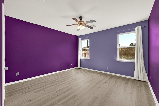 Building Photo - 11011 Gallant Flag Dr