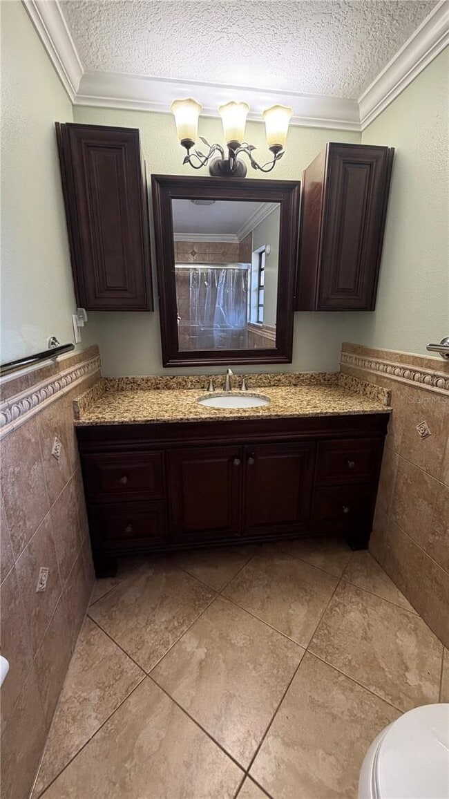 Building Photo - 2101 Good Homes Rd