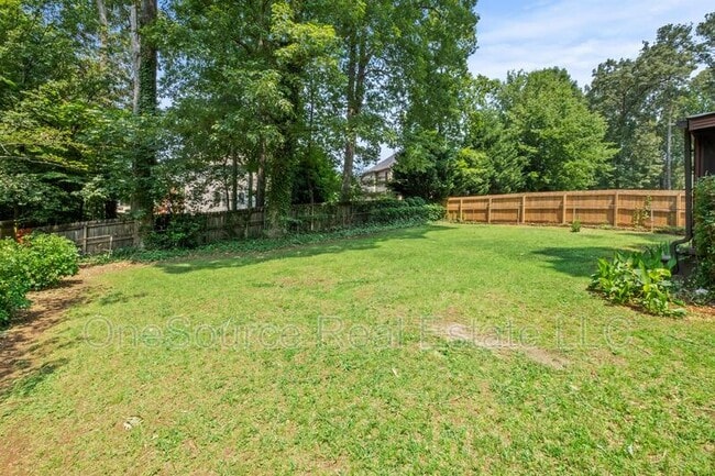 Building Photo - 5070 Crowe Dr SE