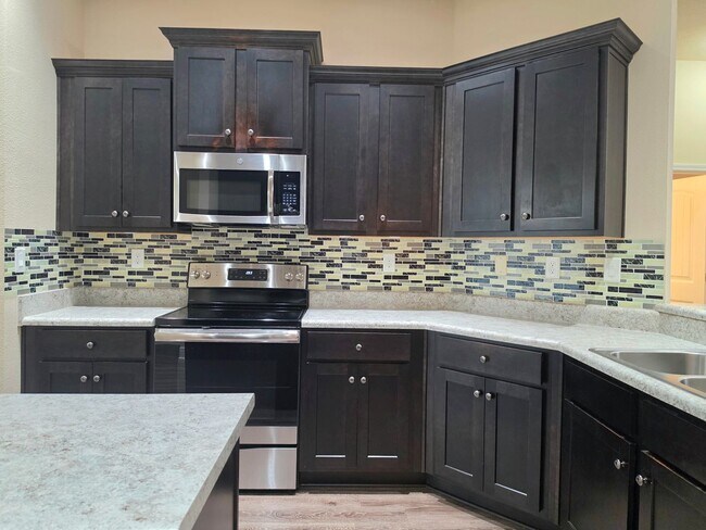 Building Photo - 14645 Birkdale Dr