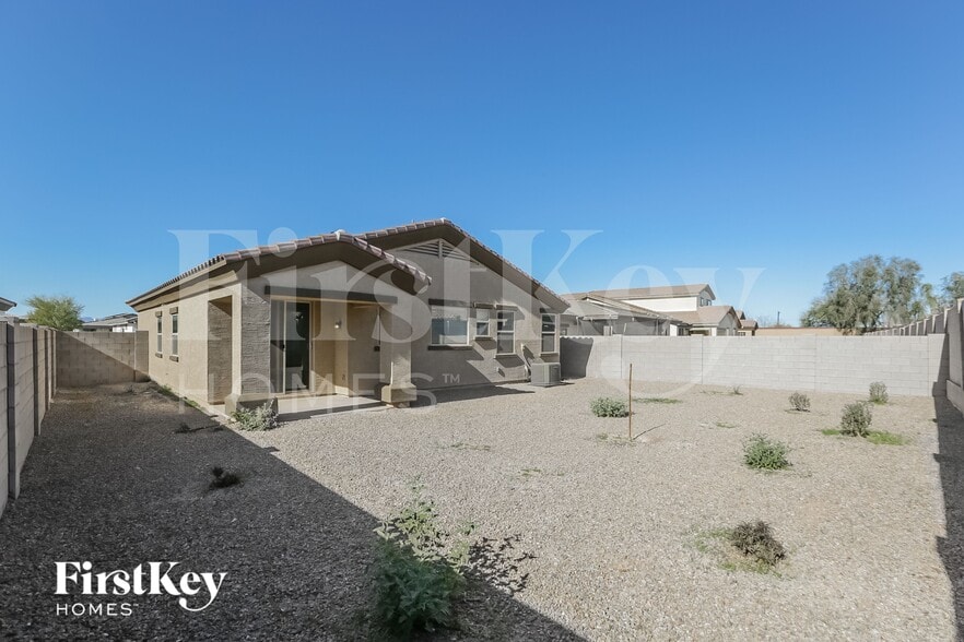 Building Photo - 42317 W Ramirez Dr