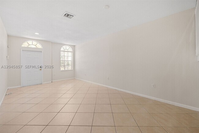 Building Photo - 8401 SW 25th Ct