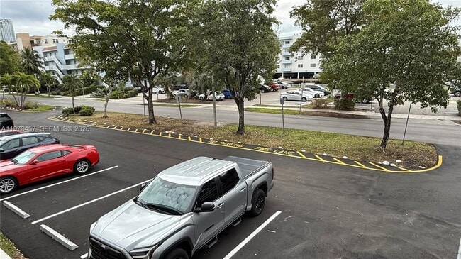 Building Photo - 3849 NE 169th St