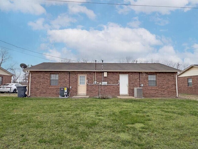 Building Photo - 7-407 Thompsonville Ln