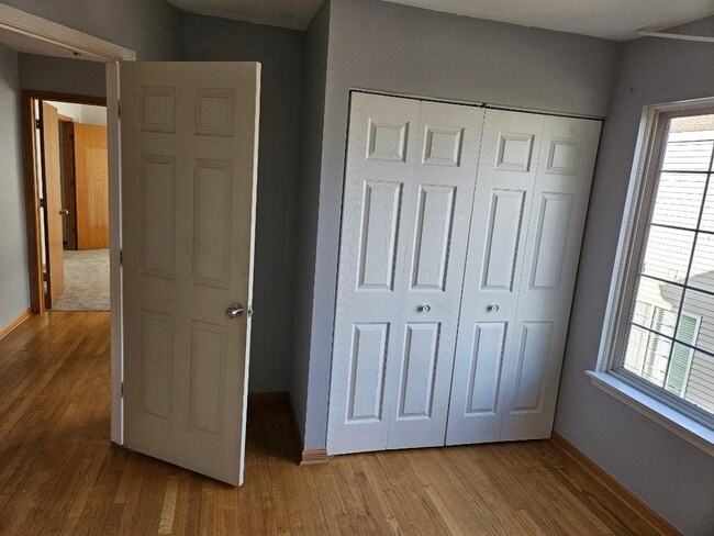 Building Photo - 10 Ronan Ct