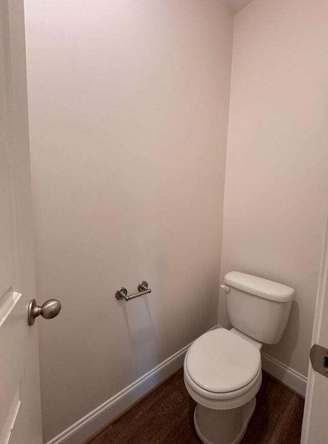 Building Photo - STOP SCROLLING! YOUR NEXT HOME IS HERE!
