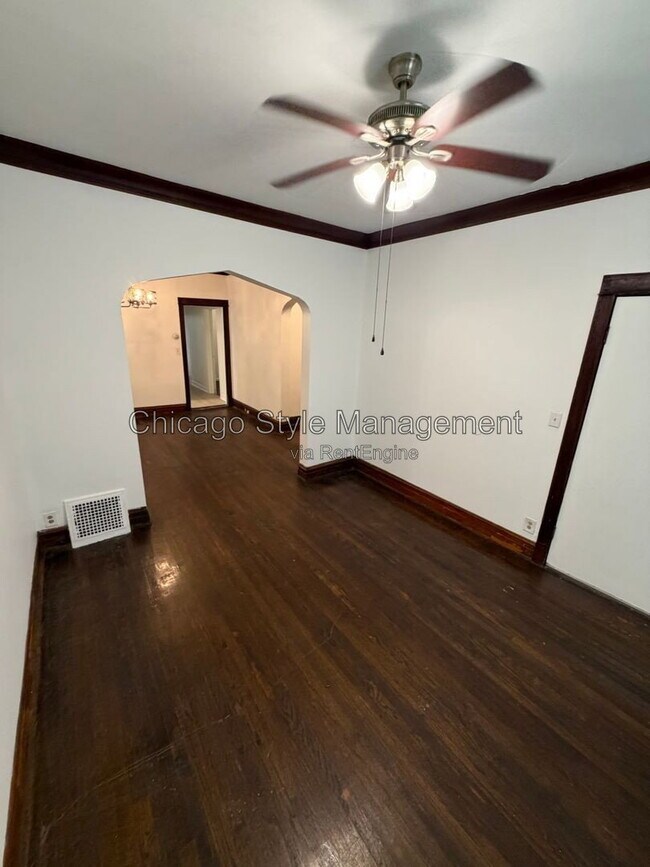 Building Photo - 5734 S Loomis Blvd