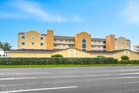 Building Photo - 1831 Jimmy Buffett Mem Hwy