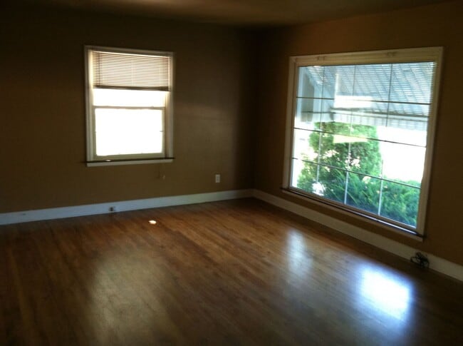 Building Photo - 3 Bed 1 Bath Single Family Home in Wausau