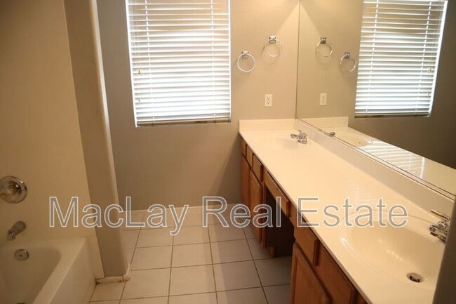 Building Photo - 9465 E Lompoc Ave