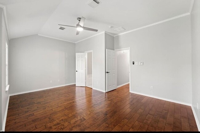 Building Photo - 26 Musgrove Pl