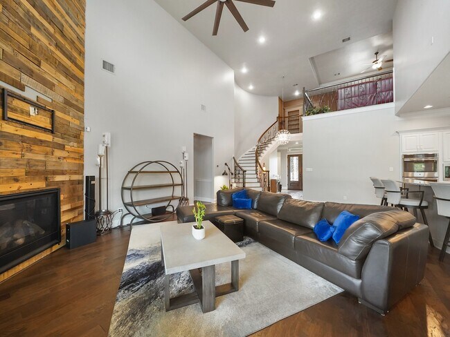 Building Photo - 23815 Dolci Ln