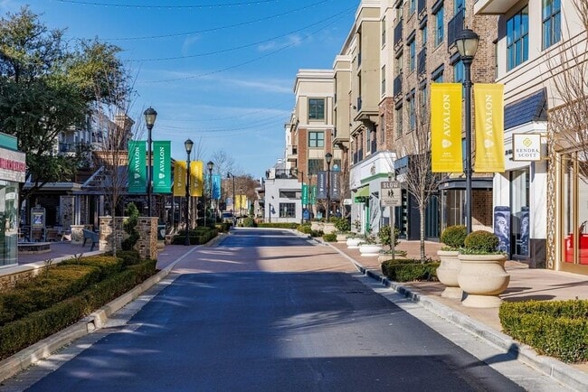 Building Photo - 308 Burgess Walk