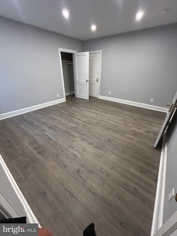 Building Photo - 336 Main St