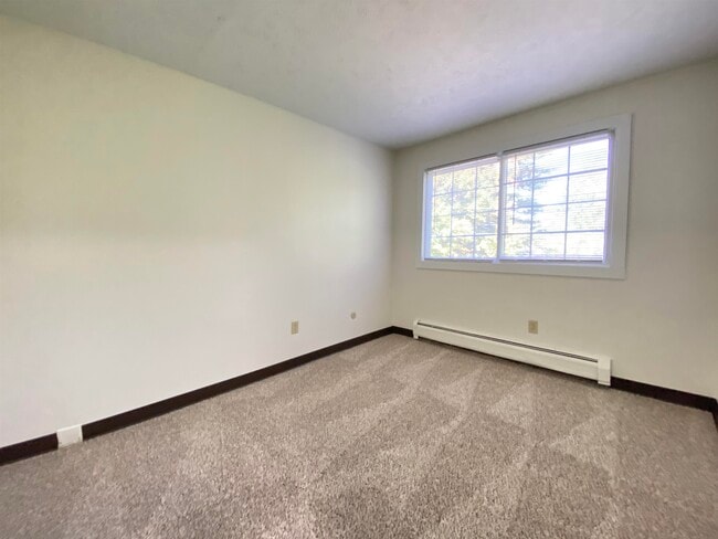 Building Photo - 3961 Brown Ave