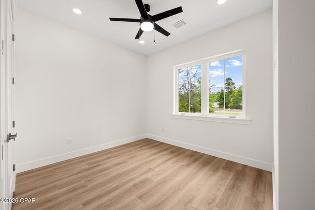Building Photo - 114 Lake Merial Trail