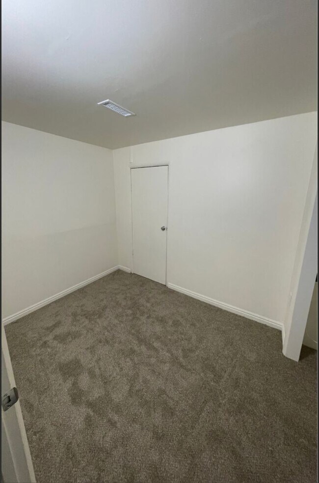 Building Photo - 7636 Steffensen Dr