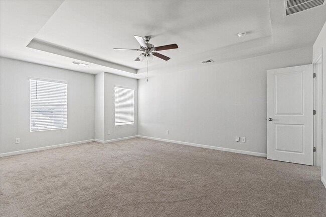 Building Photo - 5144 Captain Dr